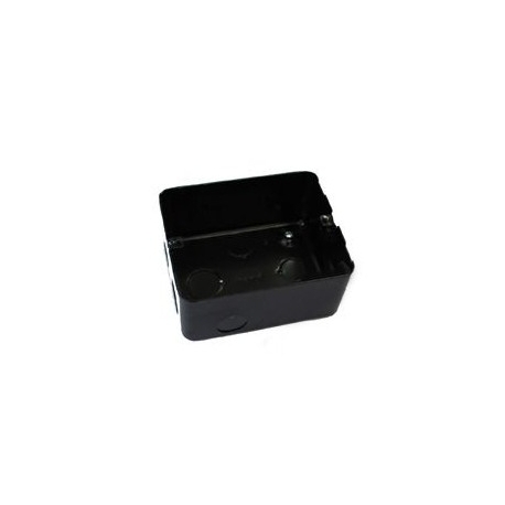Монтажная коробка под заливку для лючков Legrand 3 модуля металлическая
